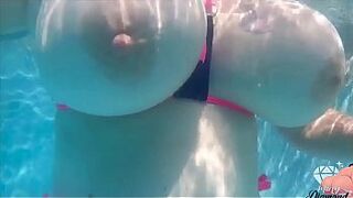 PAWG Marcy Diamond Shakes Her Big Boobs and Twerks Her Big Booty Underwater