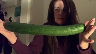 Look at this Huge English Cucumber!!!! (Super Soft Attempt!)
