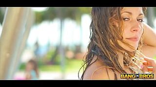 BANGBROS - Lustful Babes Showering In South Beach To Rinse Off Sand