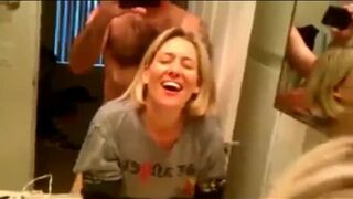 Lying American stepmom having a Real Orgasm with Boss on Vacation