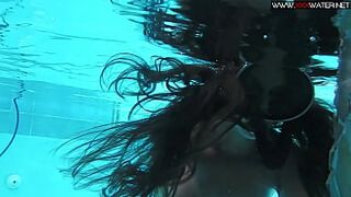 Horny gal Diana Kalgotkina swims without clothes in the pool