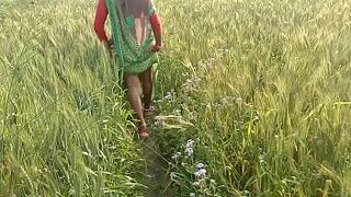 Indian Village Bhabhi Fucking Outdoor Sex Act In Hindi